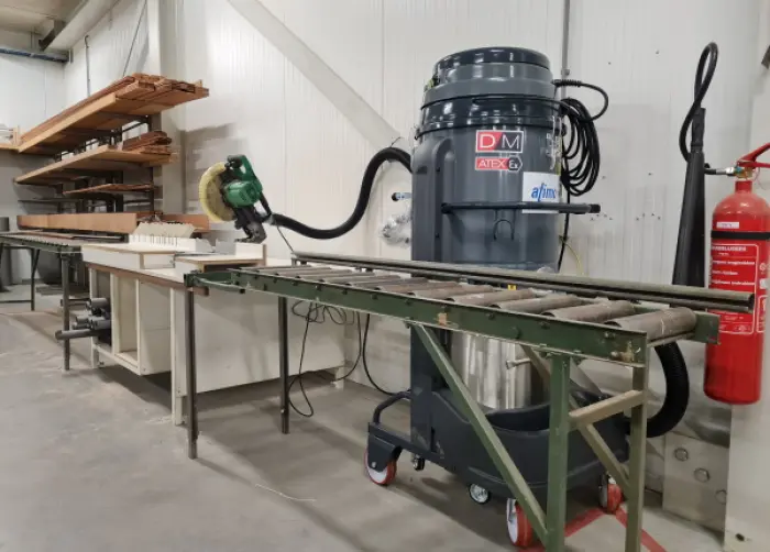 Directe afzuiging zaagmachine middels ATEX stofzuiger